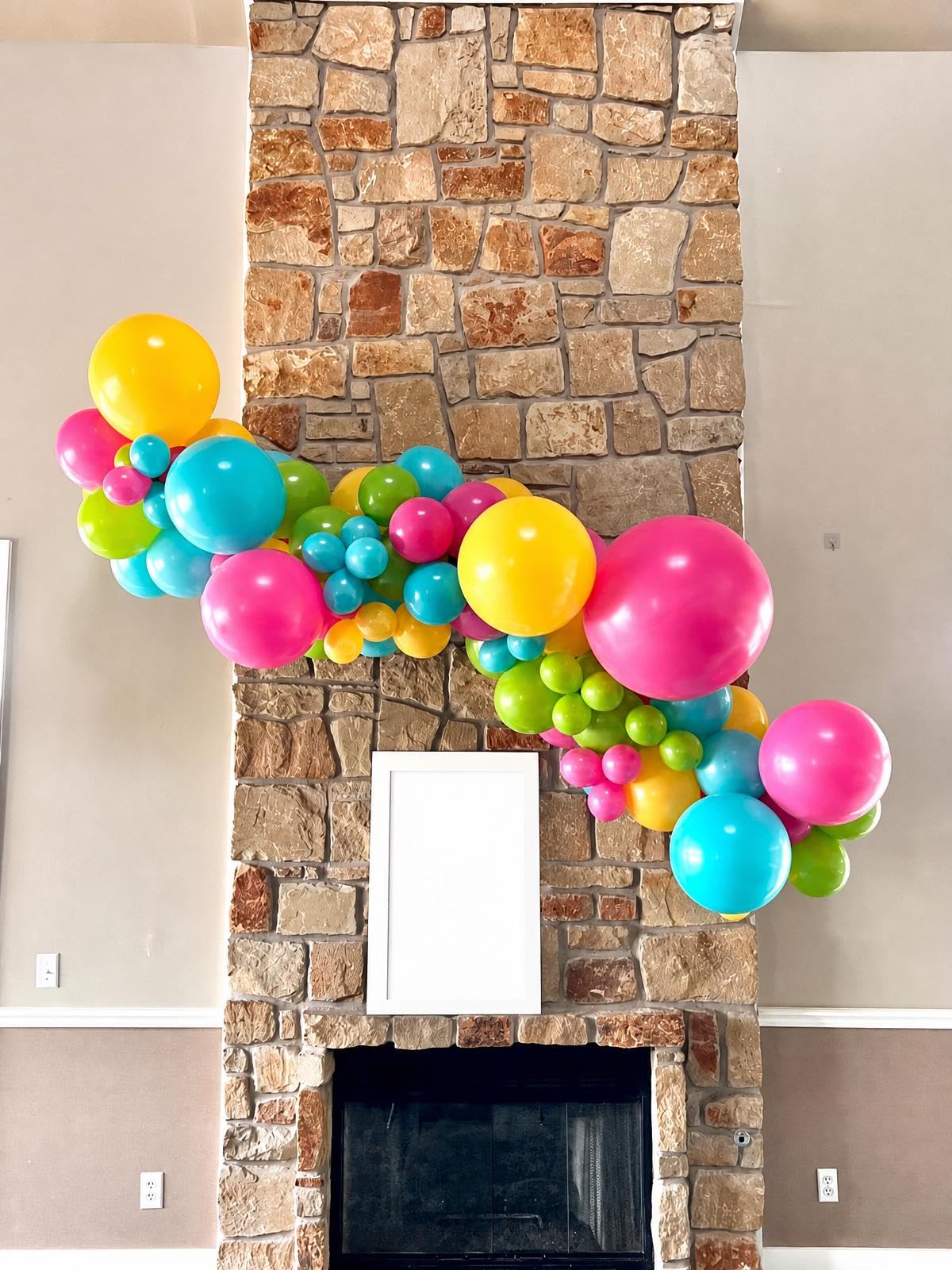60Pc 12Inch Navy Blue, White and Gold Balloons with Metallic Gold Confetti Balloon